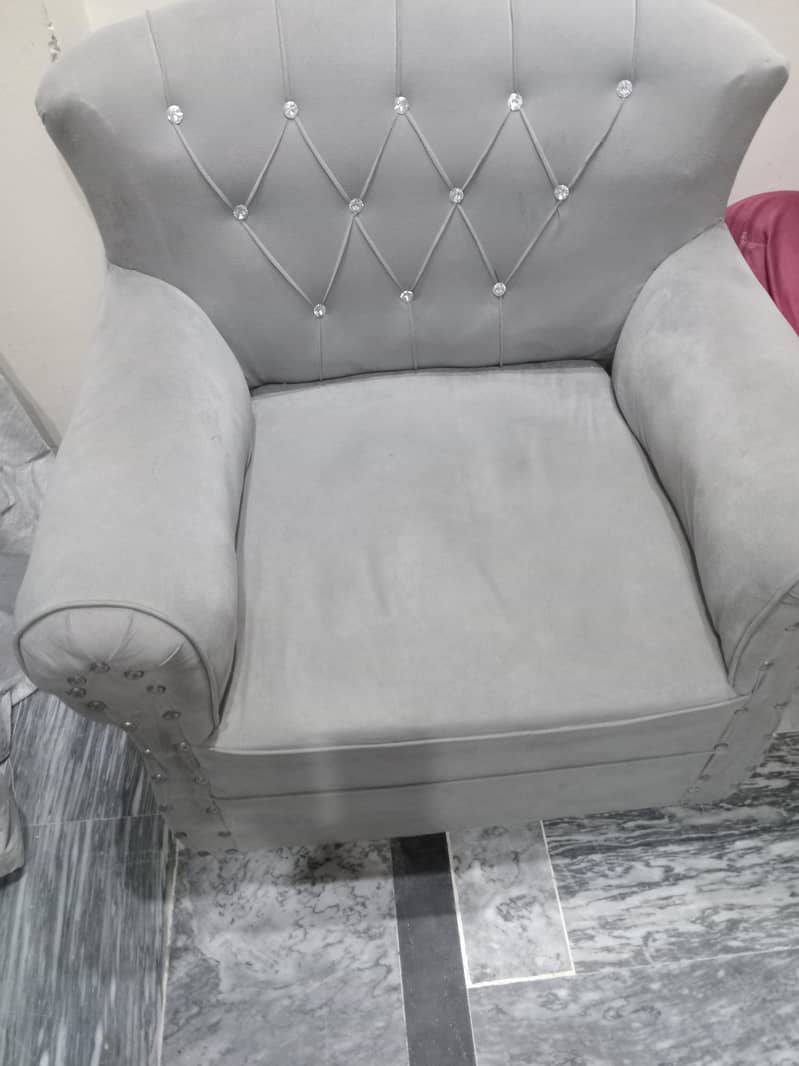 grey sofa set 0