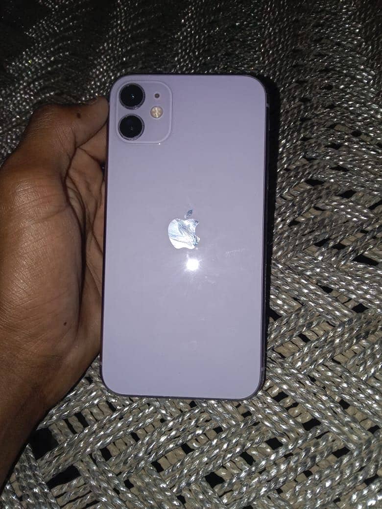 iPhone 11 2