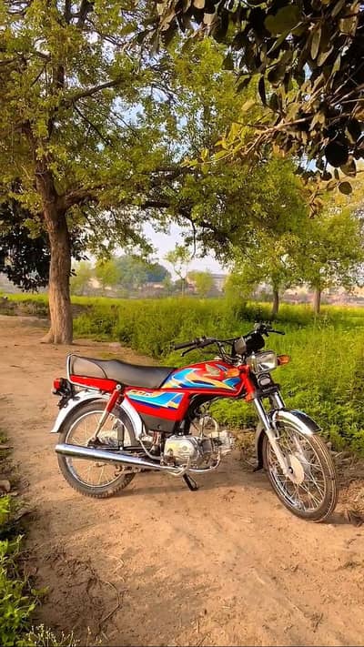Honda cd70 2 months use only full ok only whatsapp 03046867547