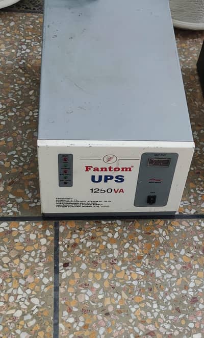 Fantom UPS 1250vVA / 1000 watts