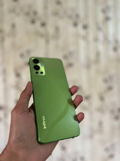 Infinix hot 12