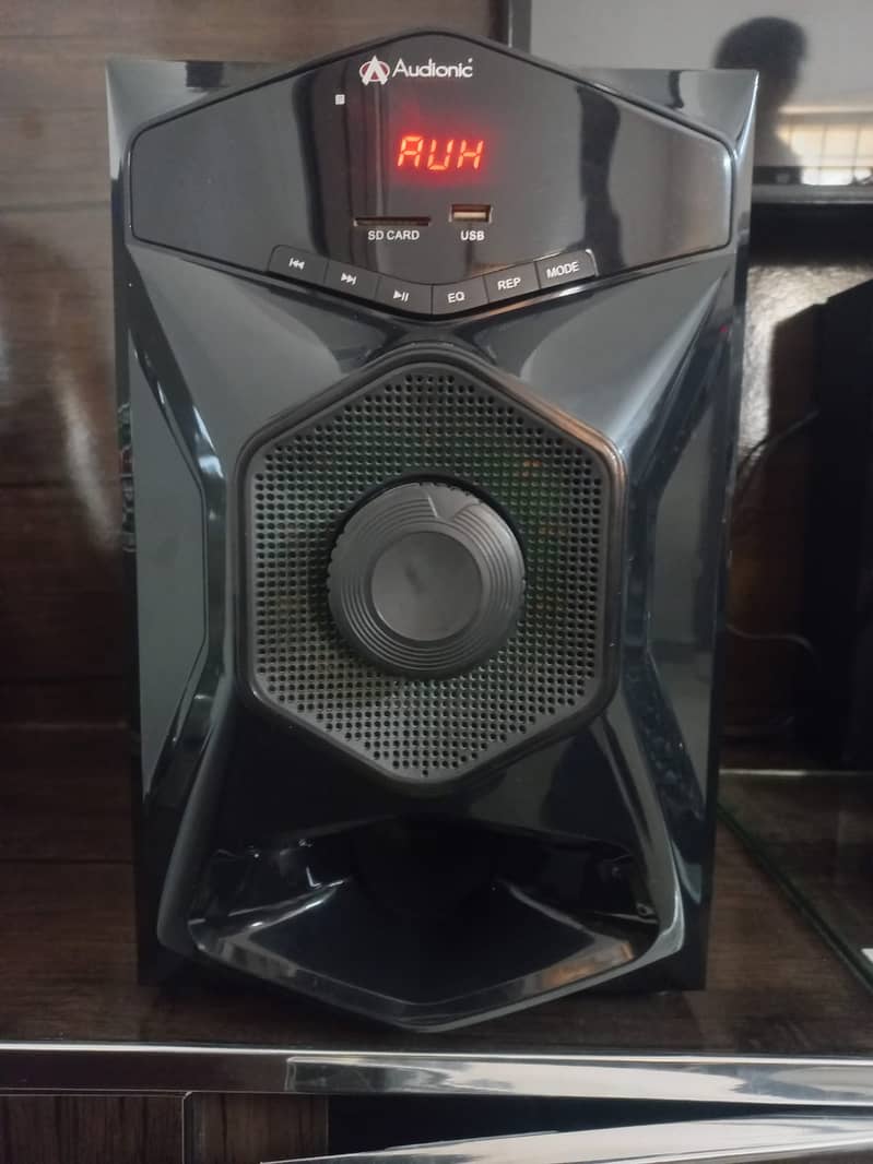 Audionic Pace 8 Speakers 2