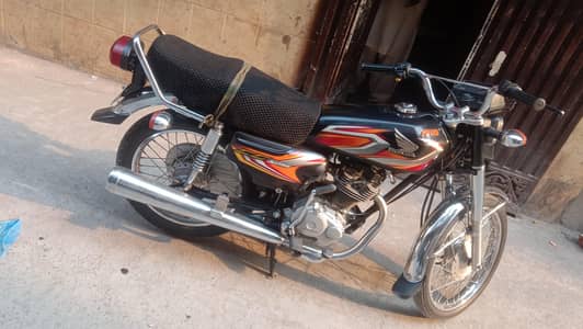 Honda CG 125 Black Colour Brand New Condition