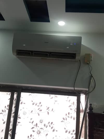 Haier inverter 1 ton AC for sale