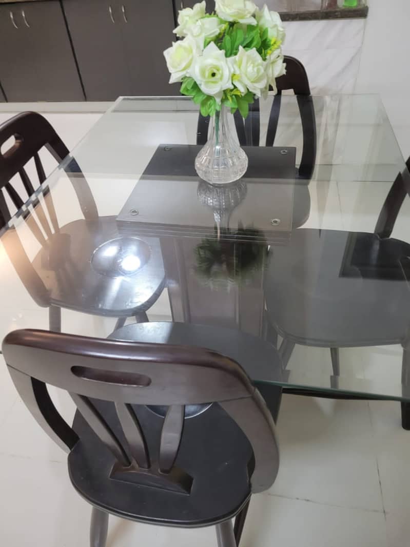 dining table with 4 chairs 1
