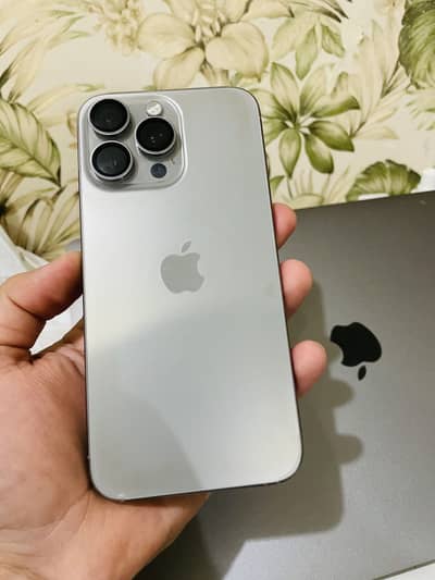 Iphone 15 pro max 10/10