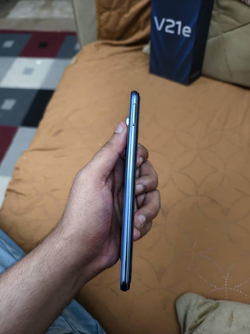 Vivo V21e 3