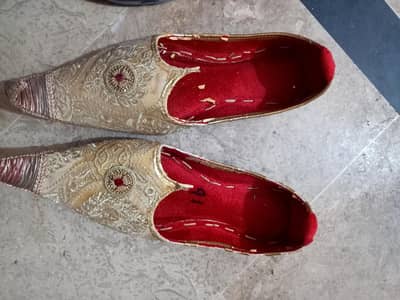 Groom Khussa