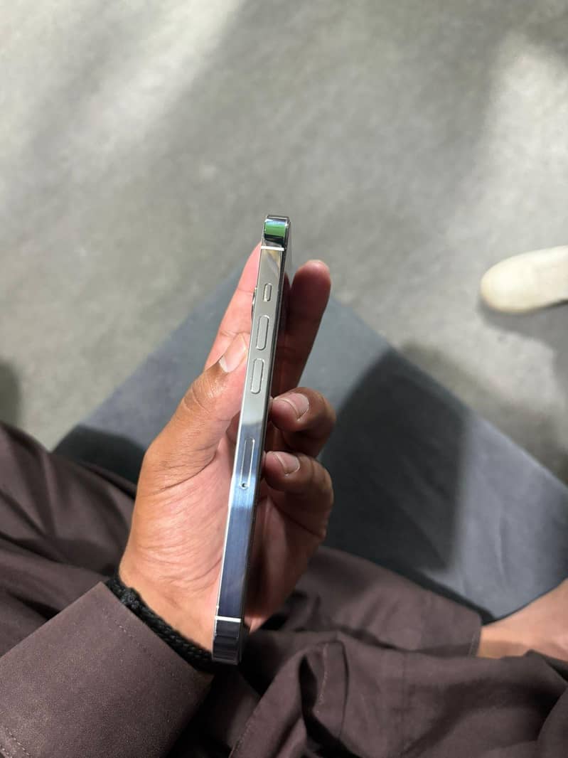 iphone 14 pro 1