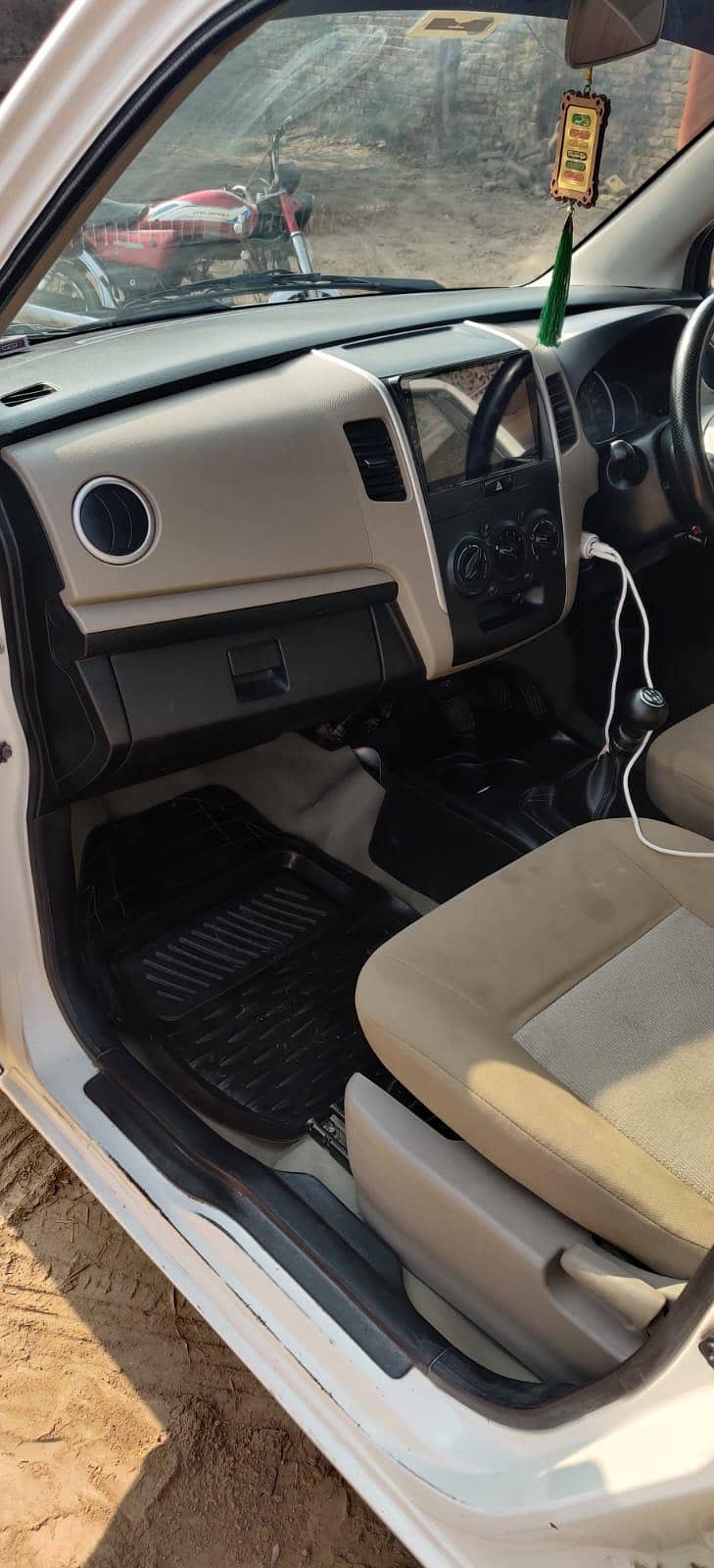 Car Cellig 10