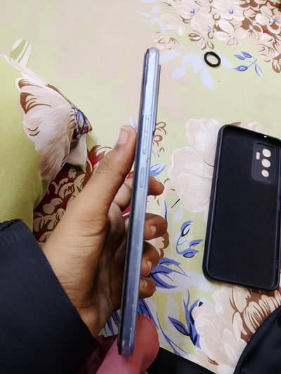 vivov23e