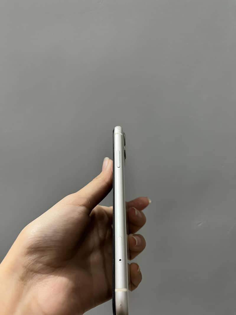 Apple iPhone 11 5