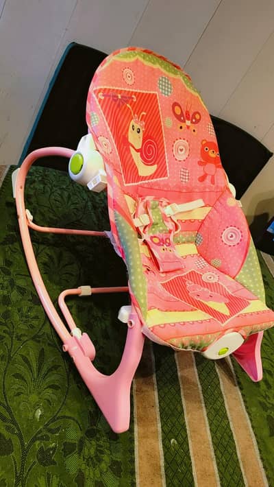 Kids swing and vibrating chair with betrrey