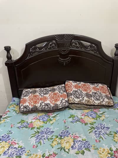 Pure wood bed