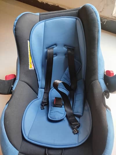 Baby carry cot
