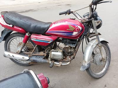Honda 100 cc model 2006