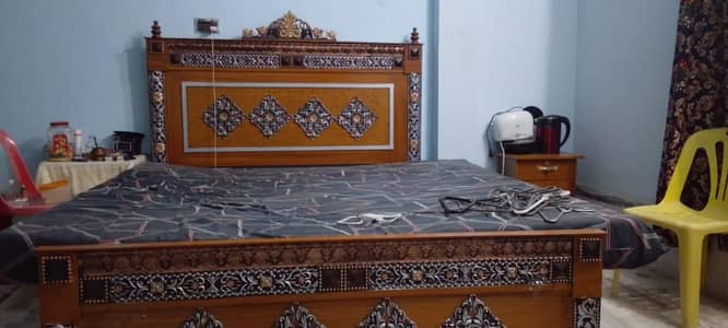 ik bed hai ik dressing table ik Burton wali almari h new