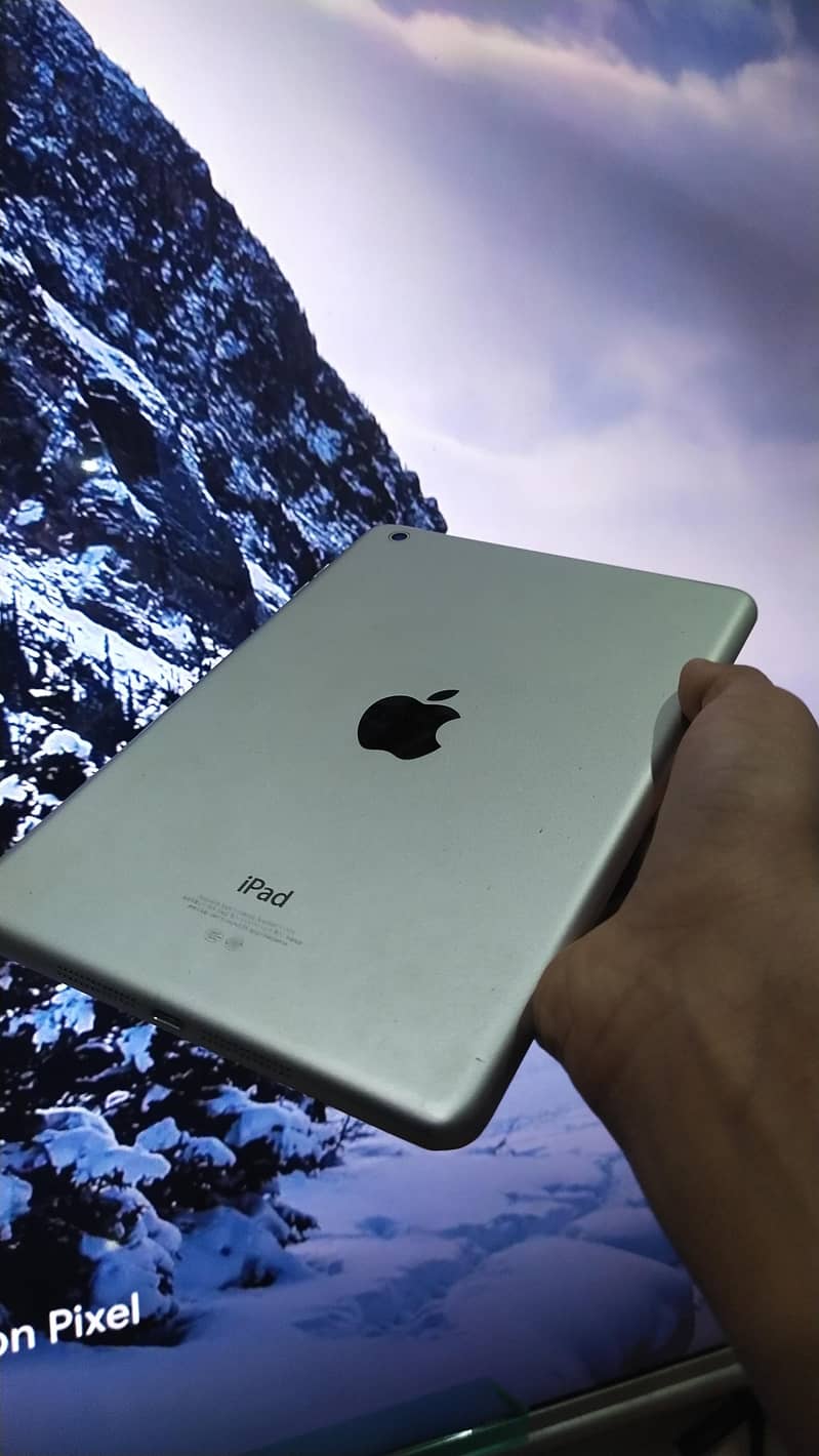 IPad 5th Generation 0