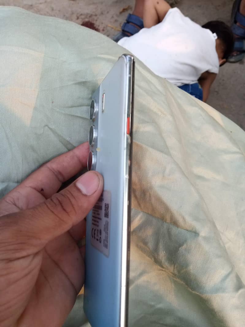 Tecno camon 40 pro 1