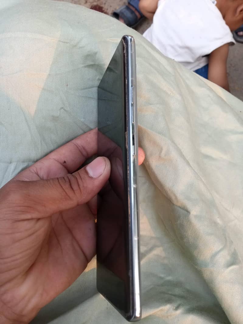 Tecno camon 40 pro 2