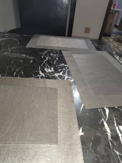 dinning table with 4 chair