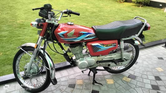 honda cg 125 red colour just like new