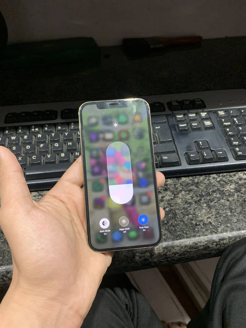 Iphone 12 pro 1