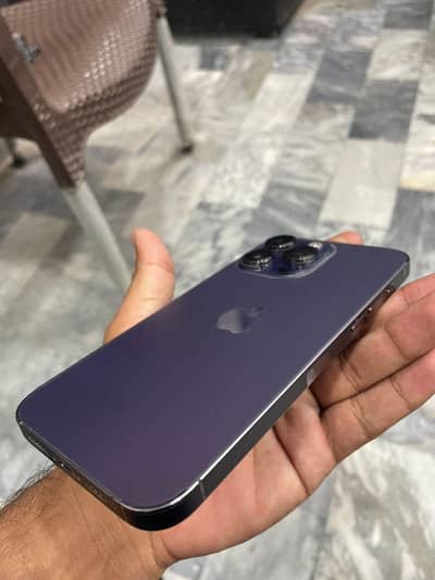 I phone 14pro max with box