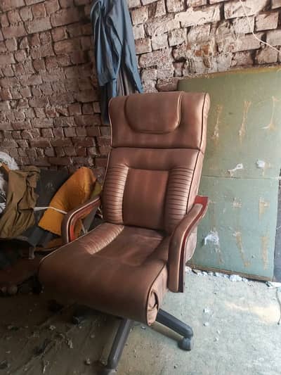 Good Quality Chairs