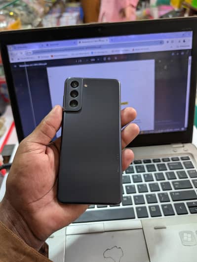 256/8 samsang s21 1sim  pta 2sim non pta ho gaye ha par pta ho jaye ge