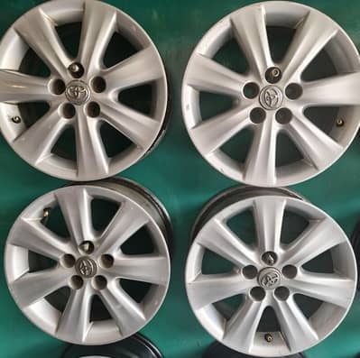 Toyota Original Alloy Rims (Set of 4) - Excellent Condition -