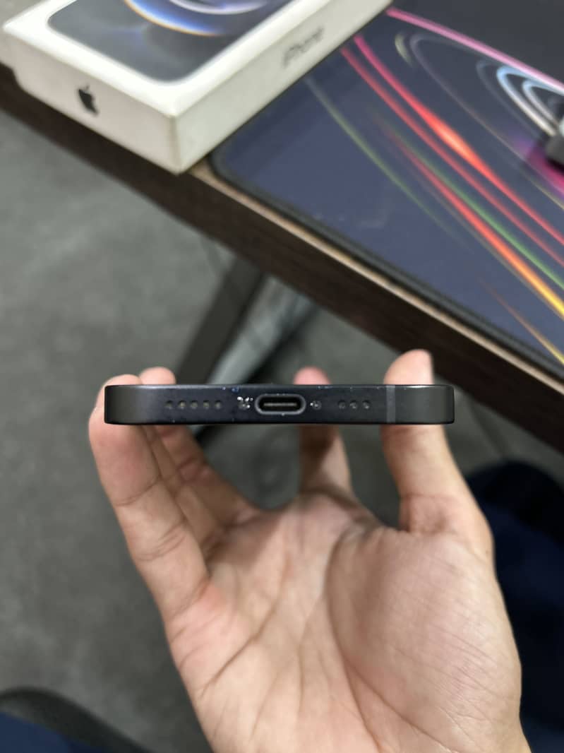 Iphone 16E Jv 3