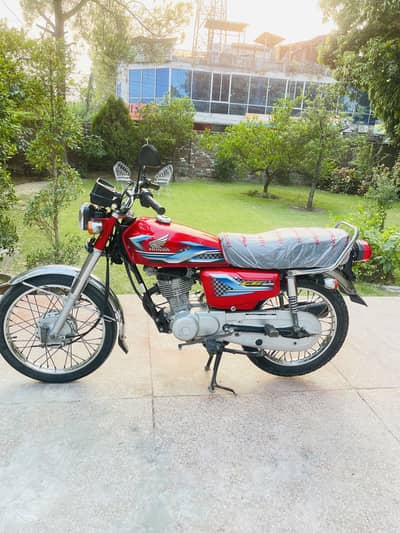 Honda CG 125.2024/25 mode total genuine . like a new bike low mileage