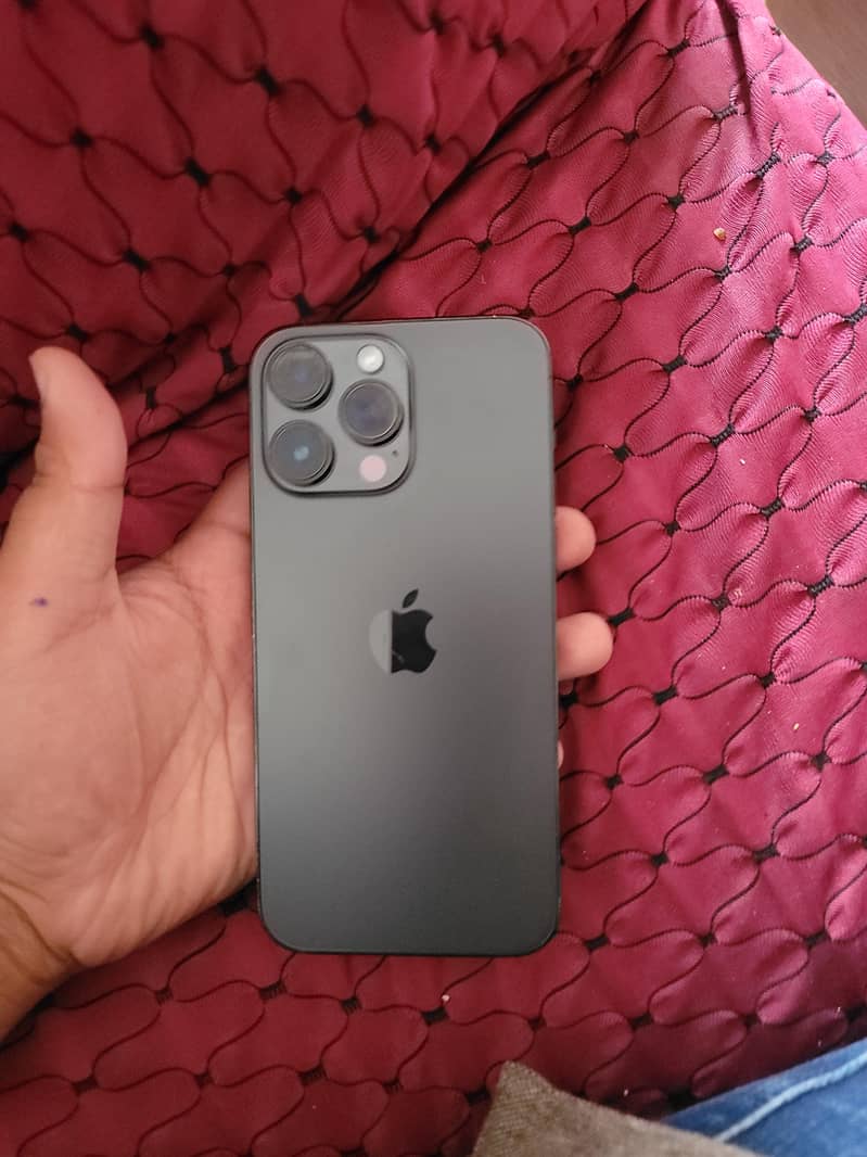iphone 14 pro max 5