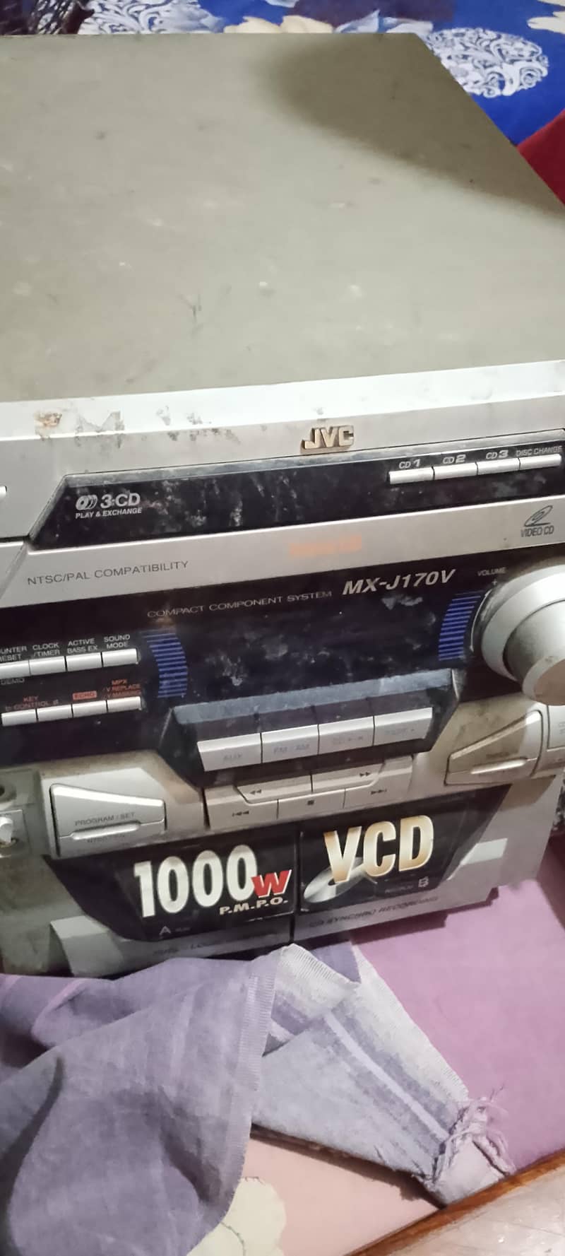 1000v 1