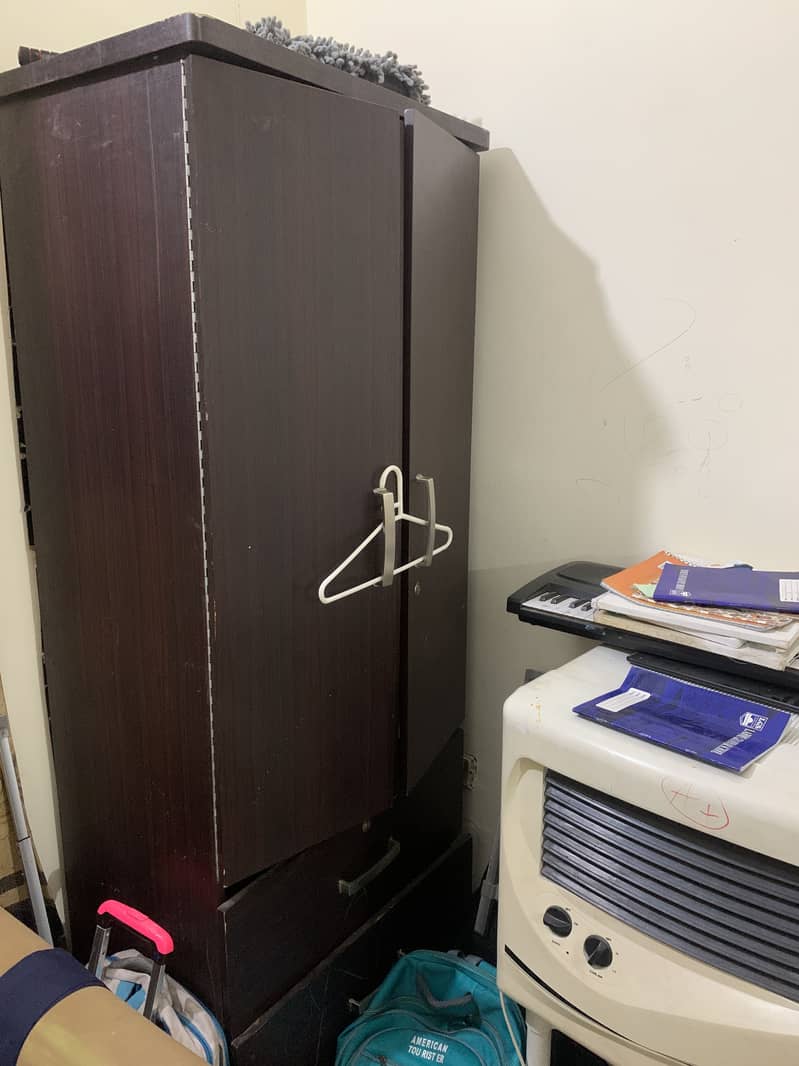 Wardrobe 0