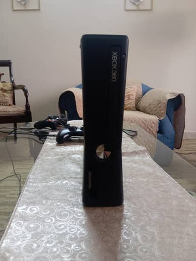 Xbox 360 slim. Jail break