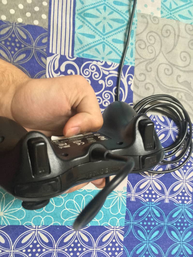 Xbox 360 wired controller 4
