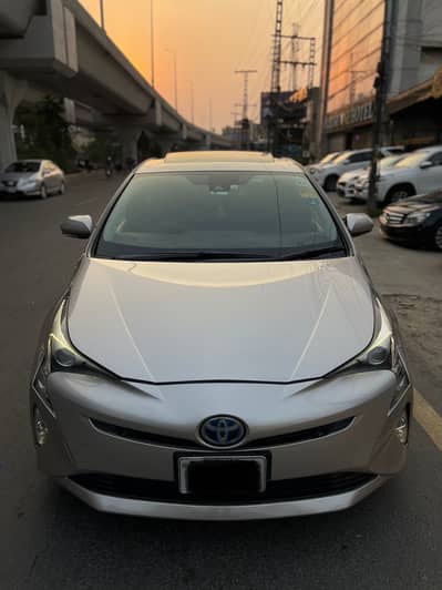 Toyota Prius 1.8 hybrid S Safety Sunroof Edition