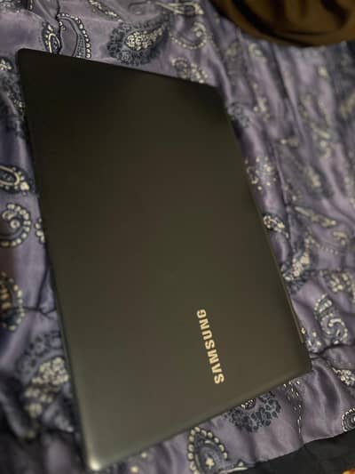 Samsung laptop urgent sale