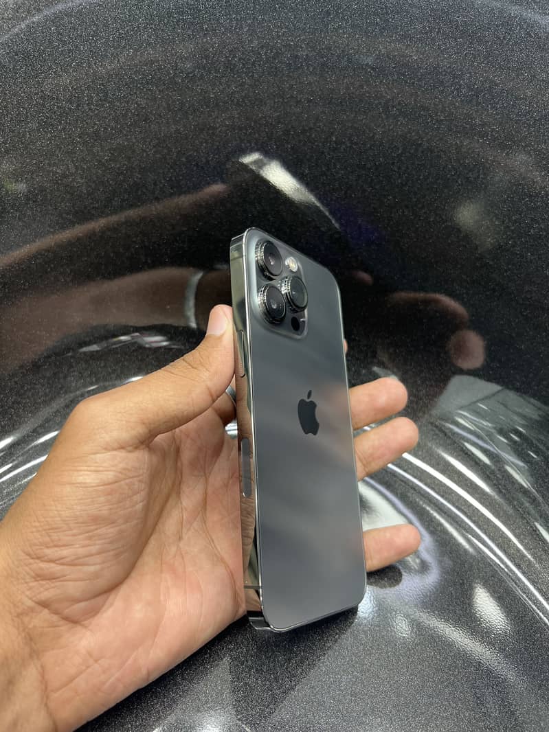 Iphone 13 PRO MAX 1