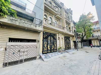 4.5 MARLA BRAND NEW HOUSE 2.5 STOREY AVAILABLE FOR SALE