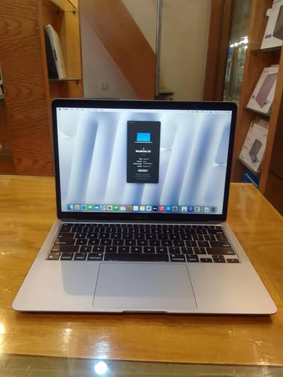 MacBook Air 2020 m1 chip 8 / 256