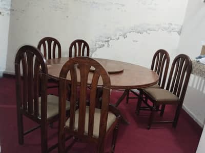 Dinning table and chairs for sale