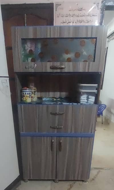 Wooden Kitchen Cabinet / Crockery Unit – Good Condition
