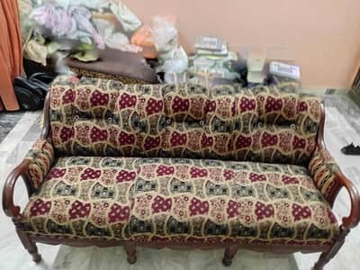 Solid Sheesham Wood 5 Seater Sofa Set – Elegant & Durable 