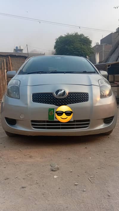 TOYOTA VITZ 2005