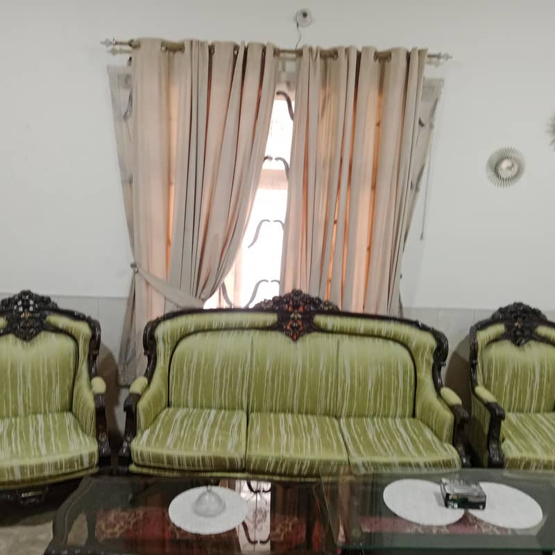 chnoti sofa set 2