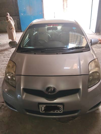 Toyota vitz 2009/12