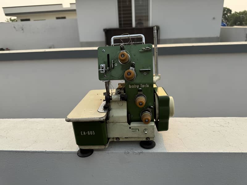 Juki overlock machine 0